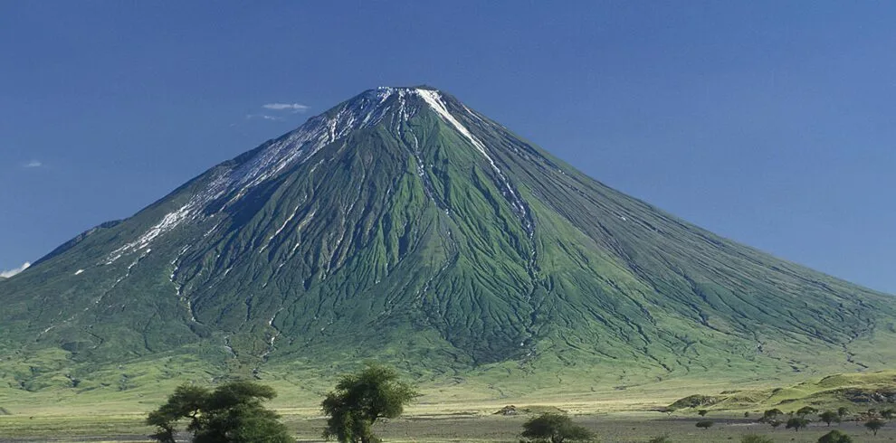 Mount Oldonyo Lengai 08